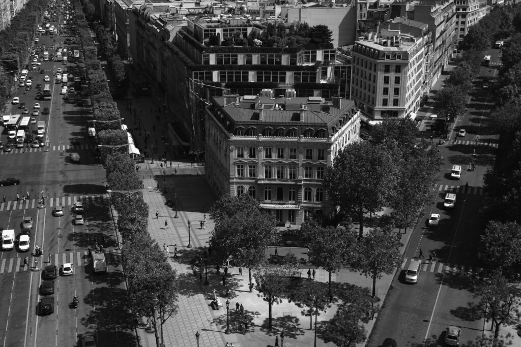 The Hausmann urban development projects
and their typical characteristic facades are
still a dominant element of the cityscapes of Paris
Photo: Balázs Almási, 2006